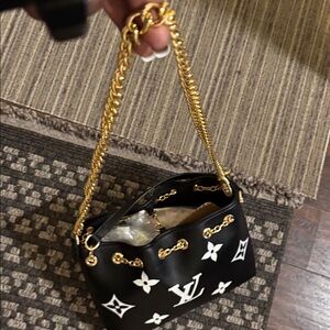 Louis Vuitton Fashion Black and White Women's Bag